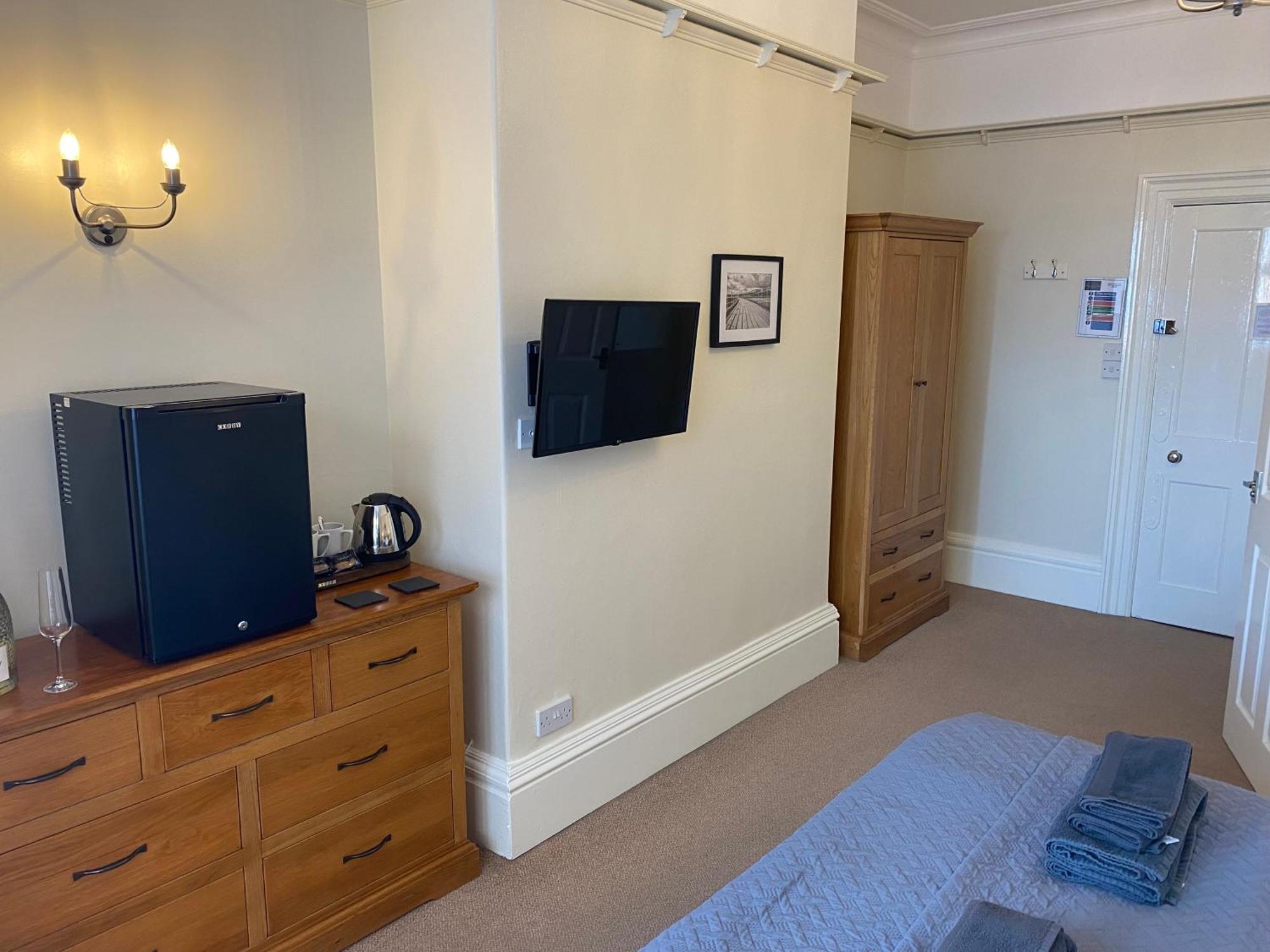 The Whalebone Arch Hotel Whitby Eksteriør billede