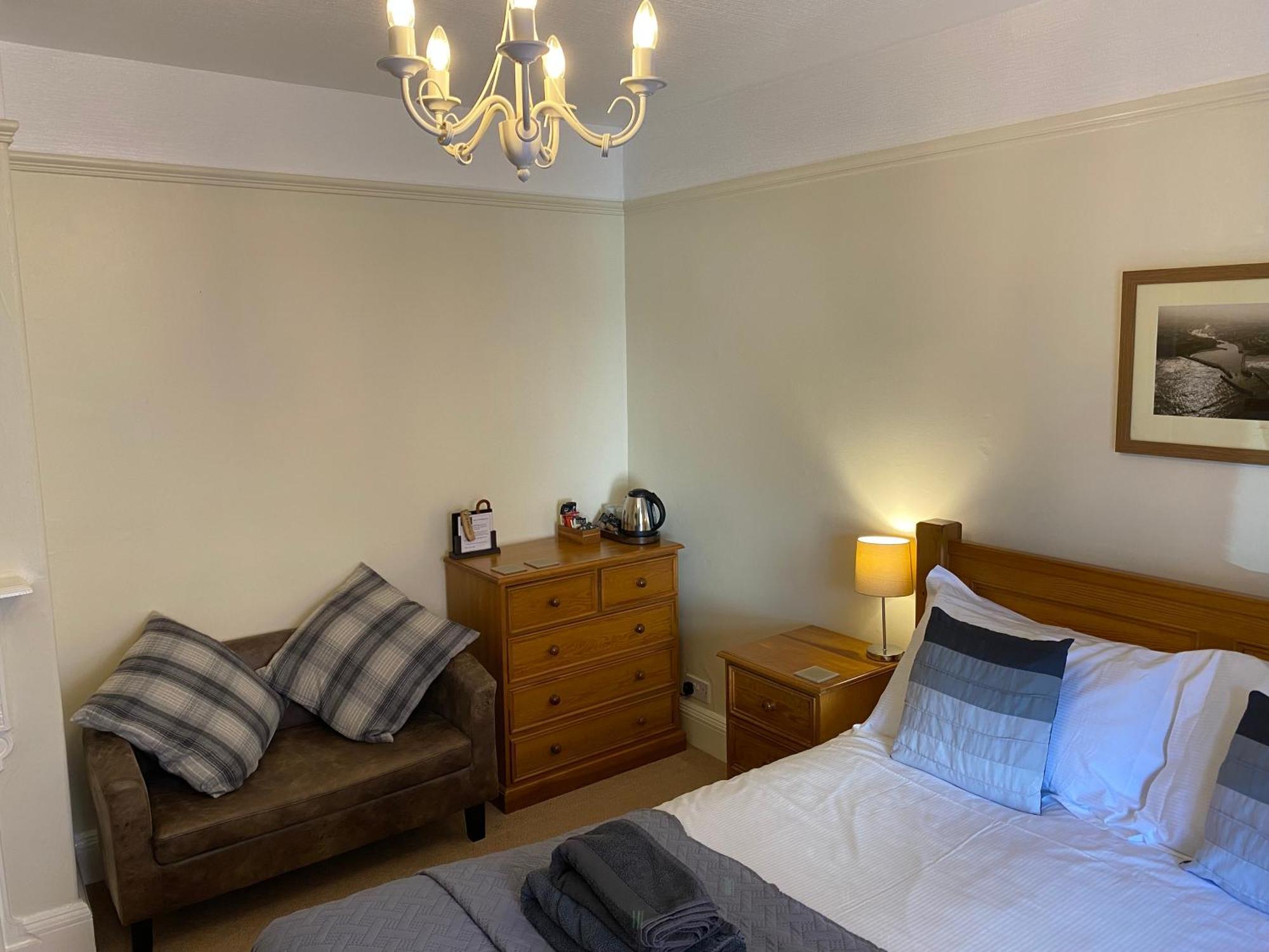 The Whalebone Arch Hotel Whitby Eksteriør billede